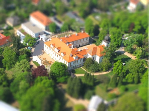 Loucen1-tiltshift